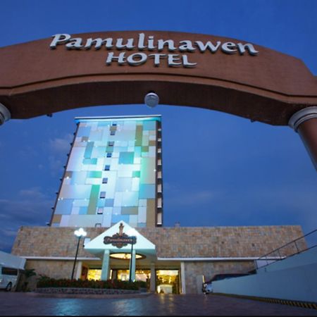 Pamulinawen Hotel Laoag Esterno foto