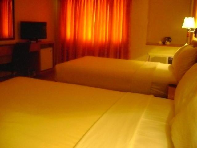Pamulinawen Hotel Laoag Camera foto