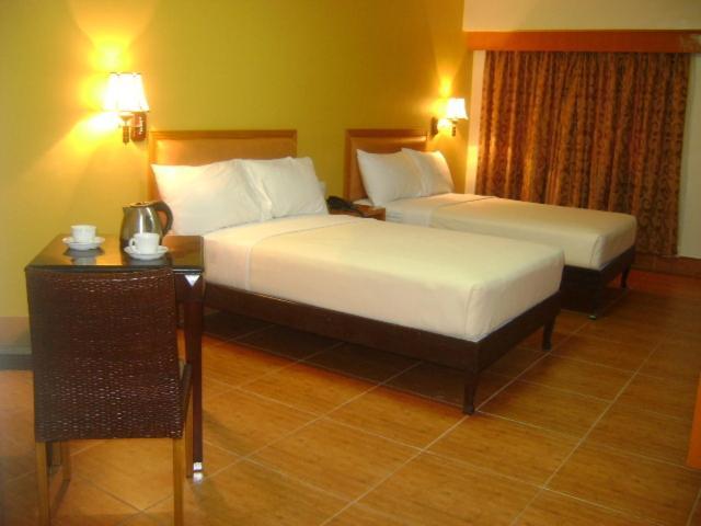 Pamulinawen Hotel Laoag Camera foto