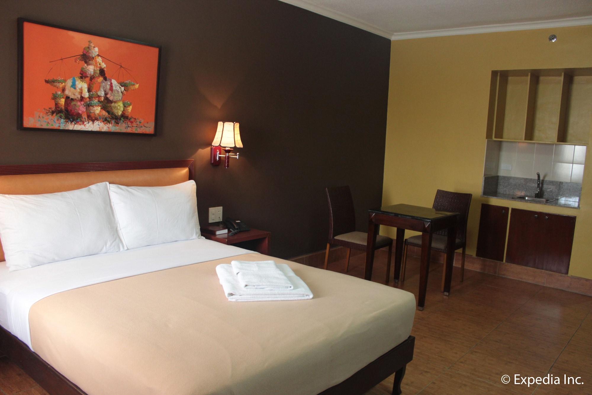 Pamulinawen Hotel Laoag Esterno foto