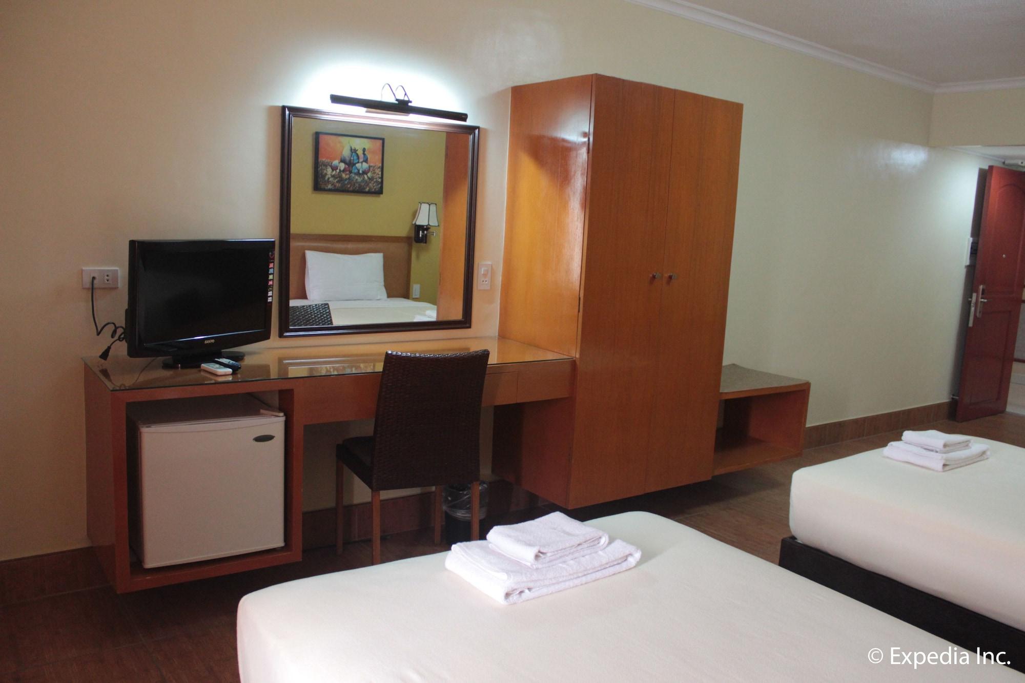 Pamulinawen Hotel Laoag Esterno foto