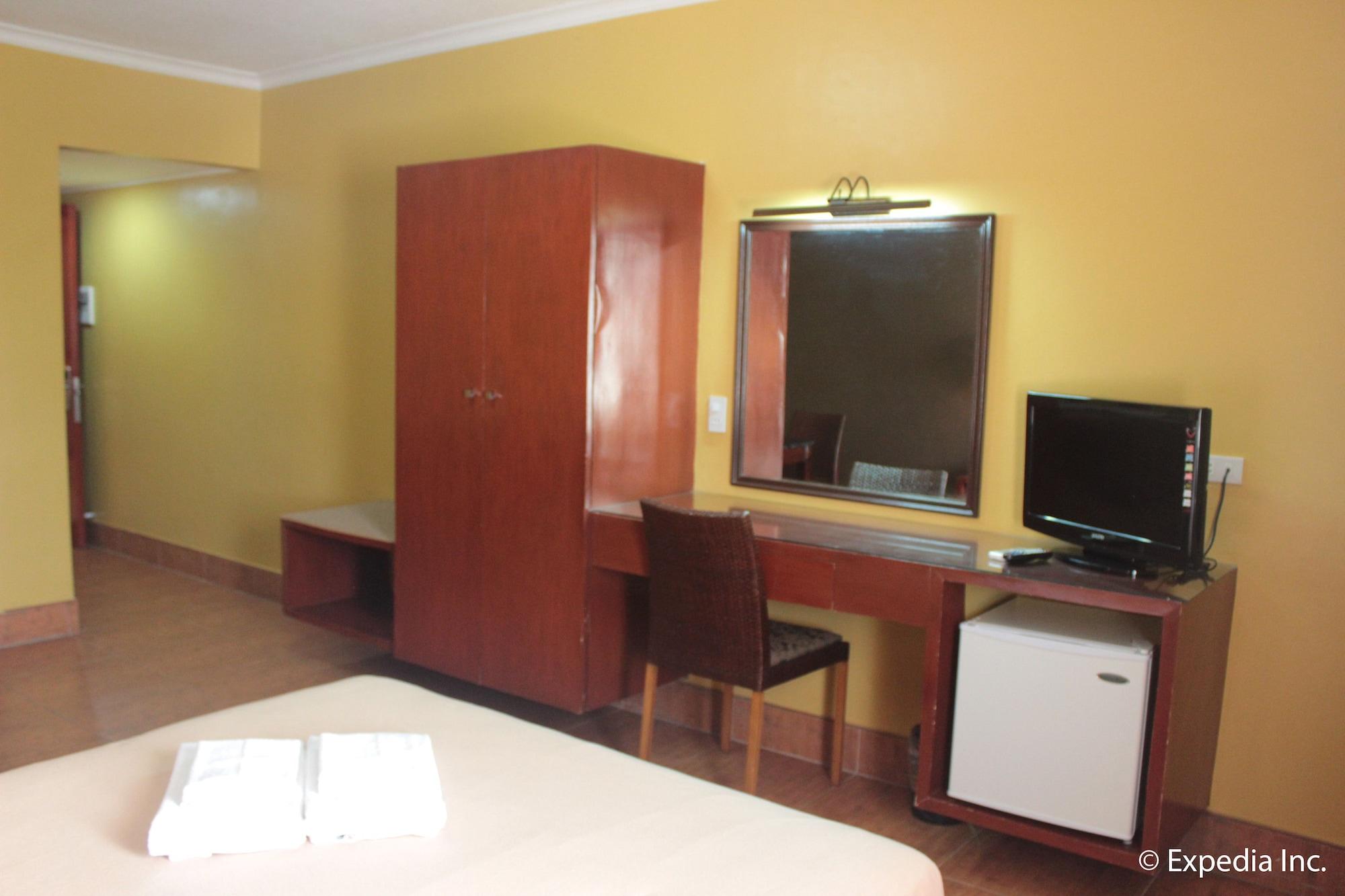 Pamulinawen Hotel Laoag Esterno foto
