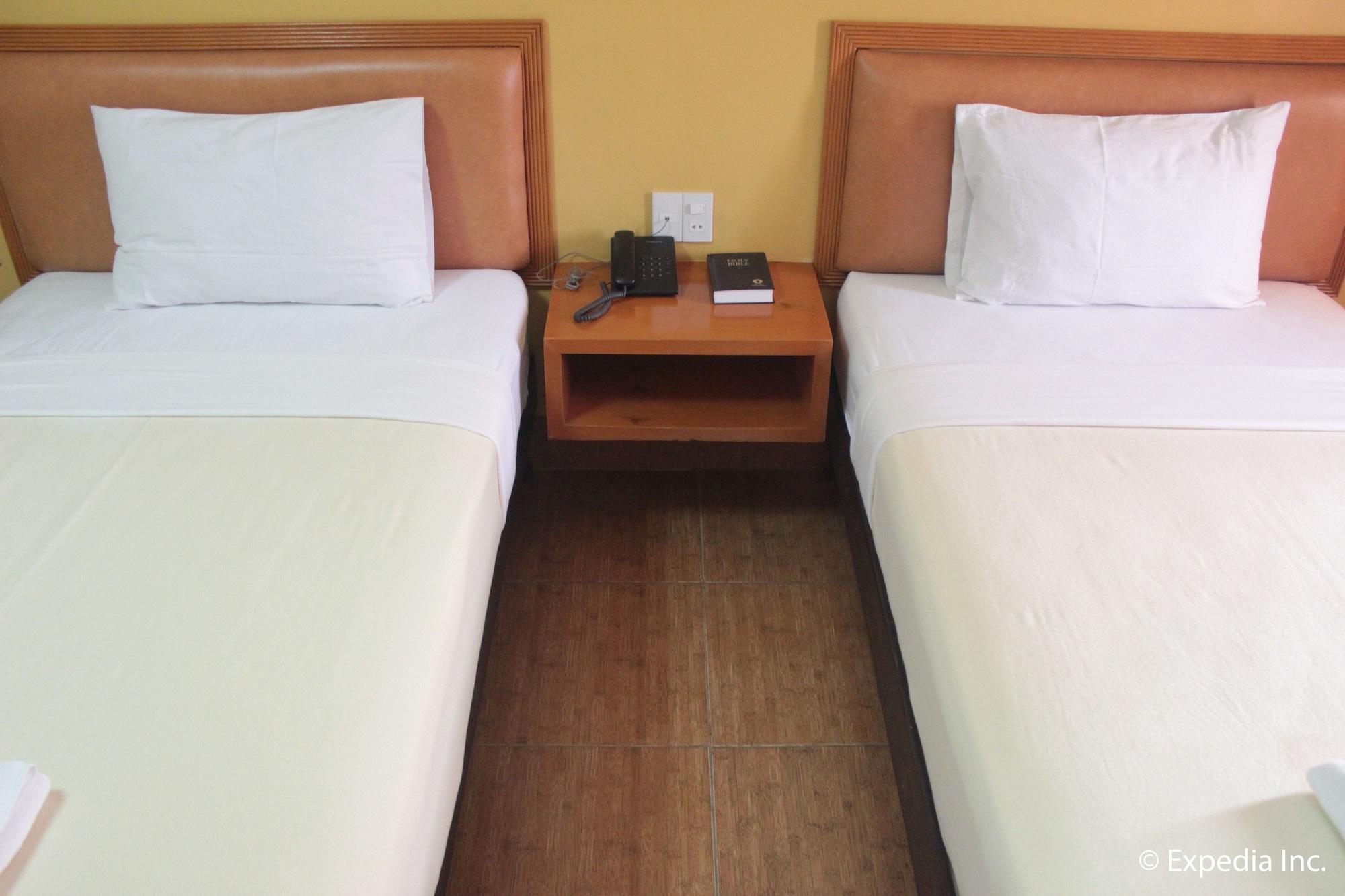 Pamulinawen Hotel Laoag Esterno foto