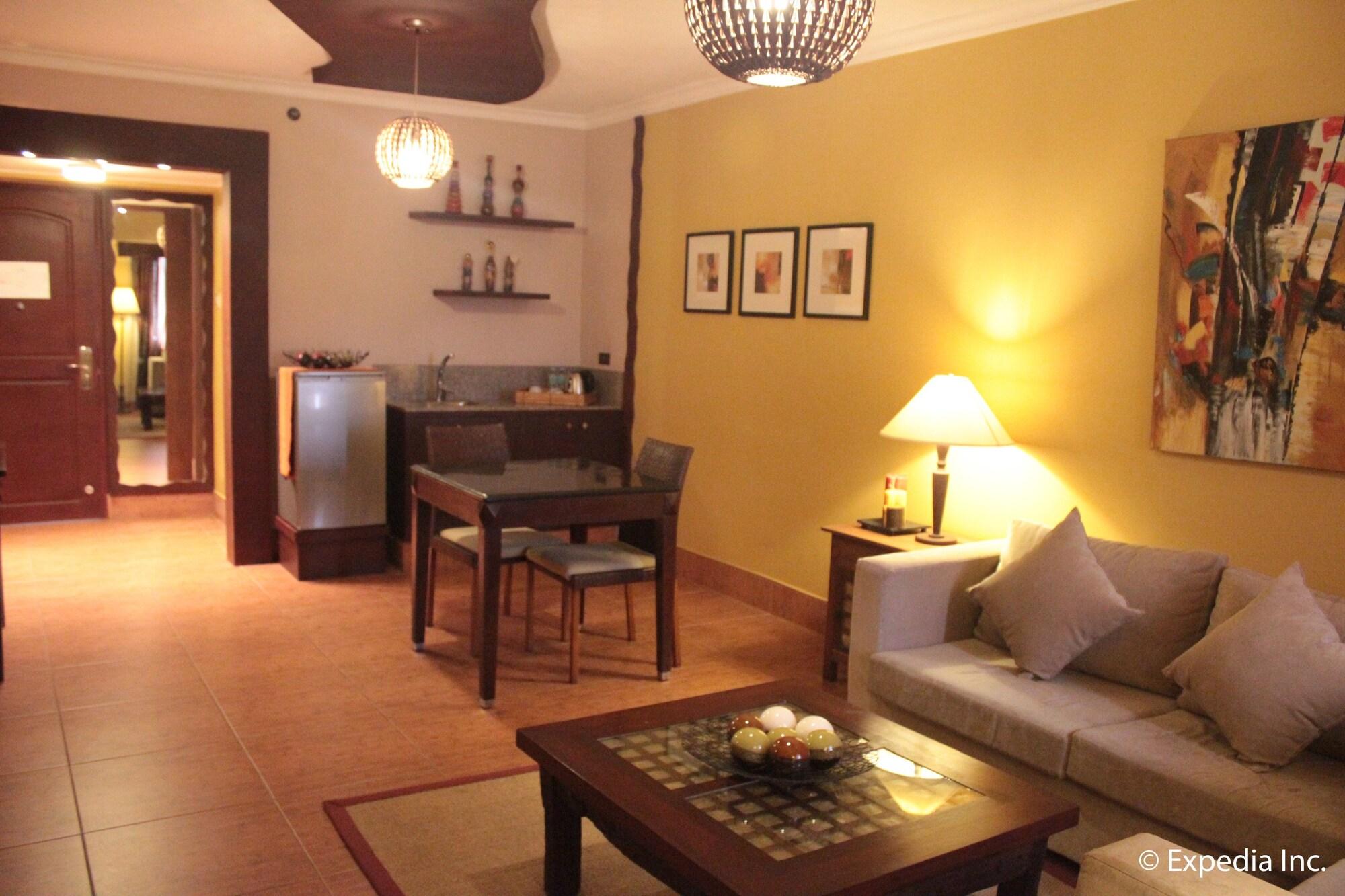 Pamulinawen Hotel Laoag Esterno foto
