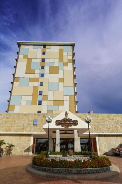 Pamulinawen Hotel Laoag Esterno foto