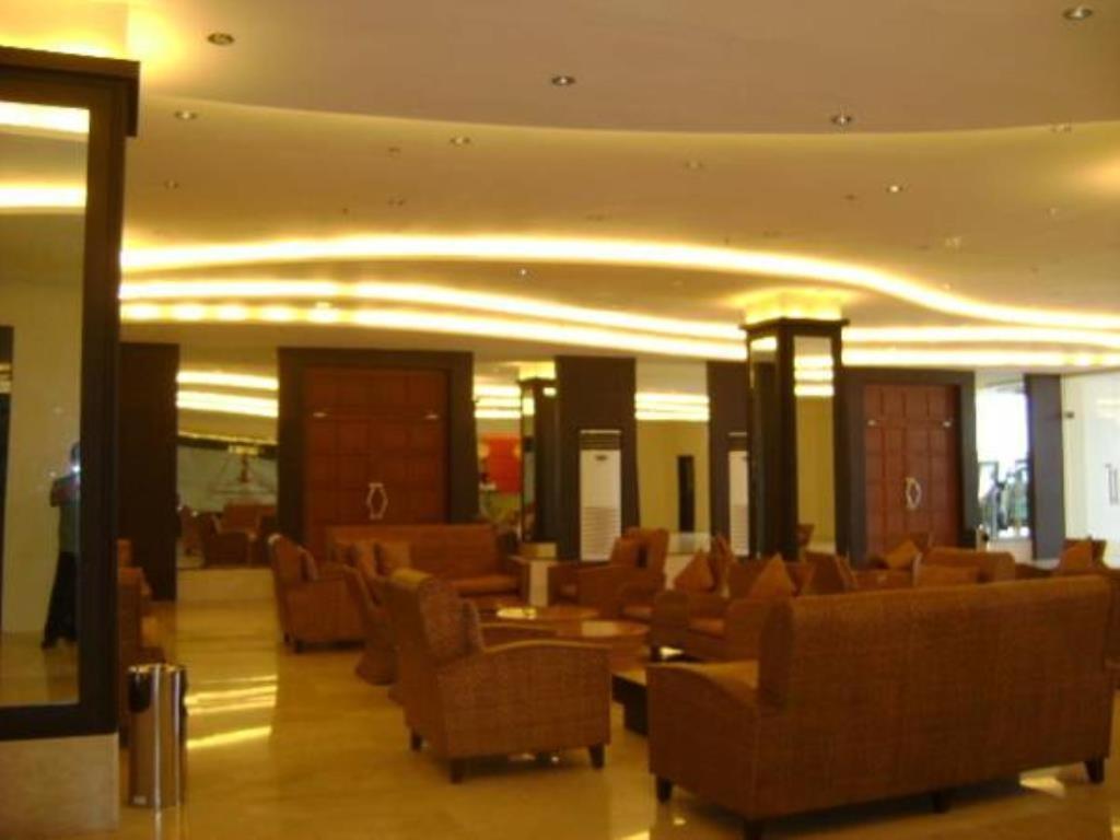 Pamulinawen Hotel Laoag Esterno foto
